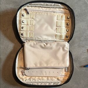 Black and  Cream Jewelry Organizer